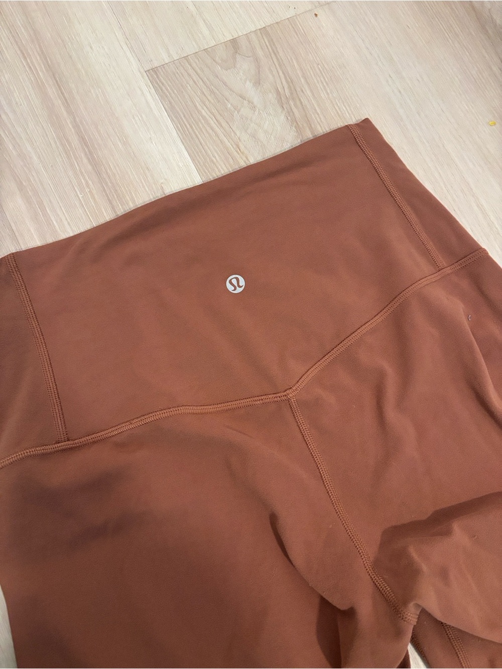 Lululemon cropped with eyelet details brown leggings sz 8